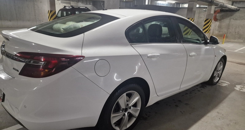 Opel Insignia cena 40500 przebieg: 183500, rok produkcji 2014 z Gdańsk małe 254